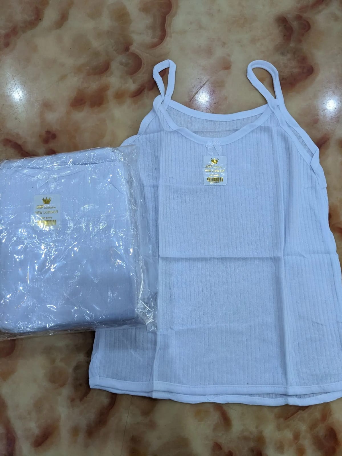 Tiny hand London girls singlet( white)