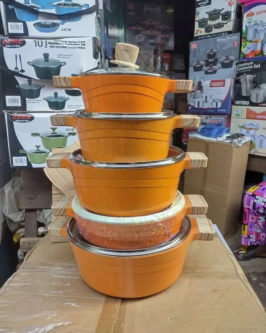 Unique design, wooden handle Pot