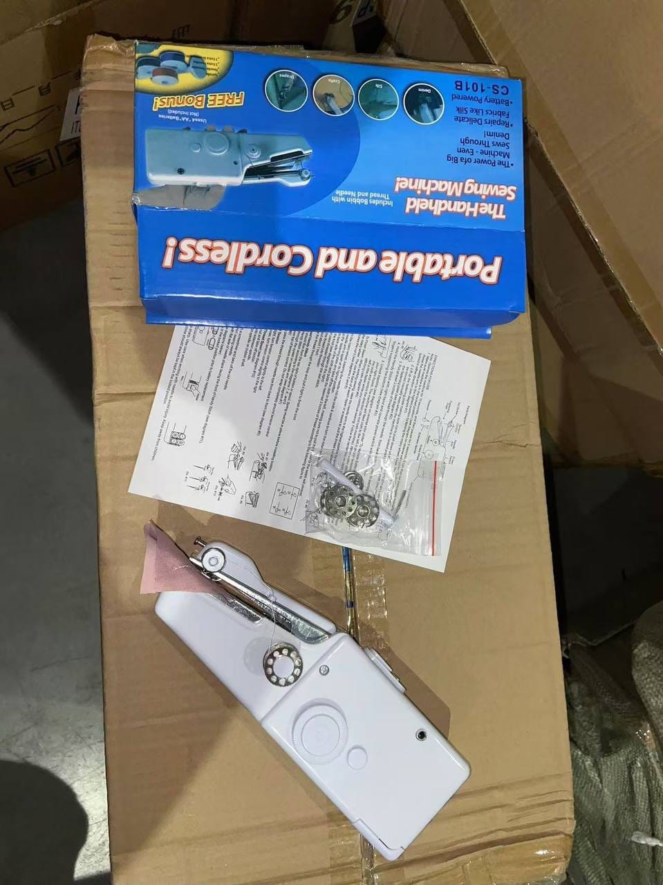 Hand sewing machine